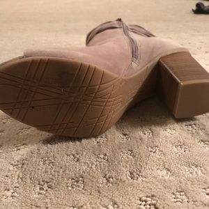 Kenneth Cole Reaction Shoes - Booties Kenneth Cole Reaction Shoes - Booties